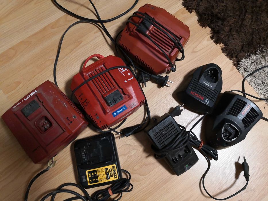 Зарядни и батерии за акумулаторни машини