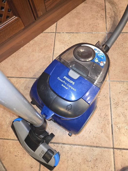 Прахосмукачка Phillips Power Pro compact Animal