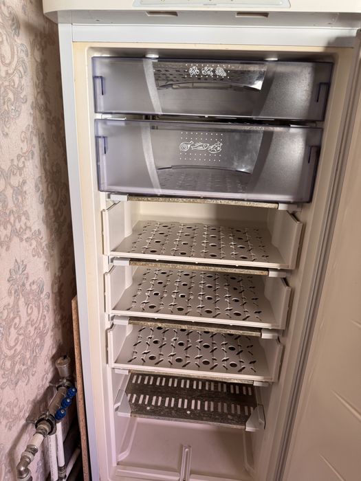 Морозильник Бирюса