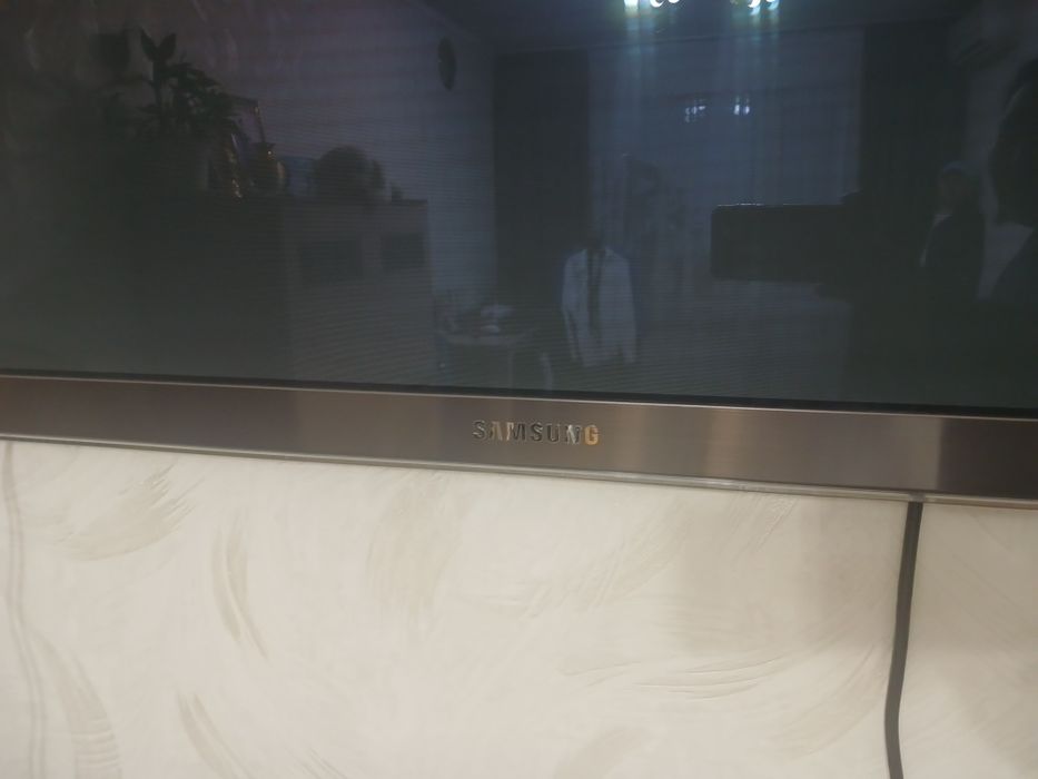 Продам телевизор