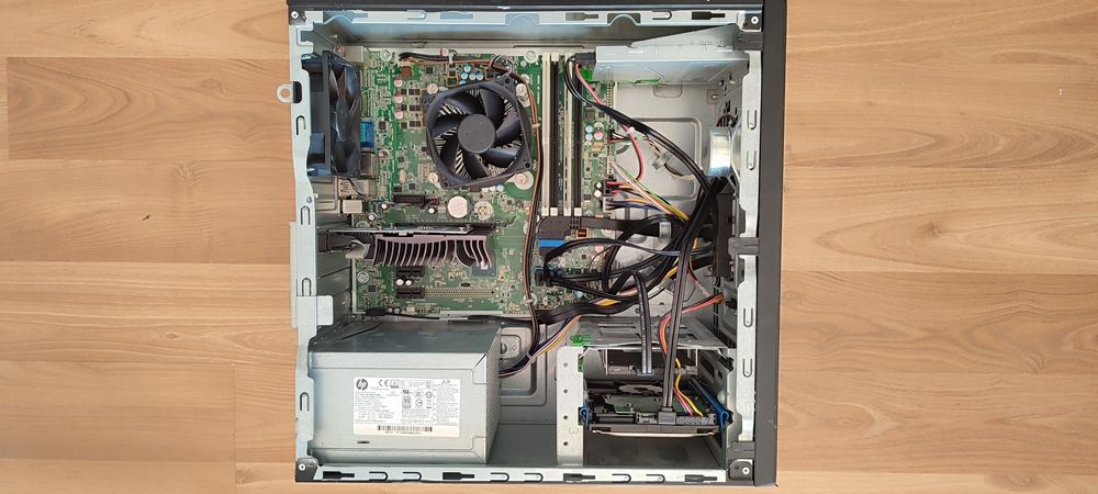 Calculator Office / Gaming HP prodesk 600 G2 , i5 6500, 8 GB RAM , 128 ssd, 512 hdd, GT 710 2gb, CS, GTA 5