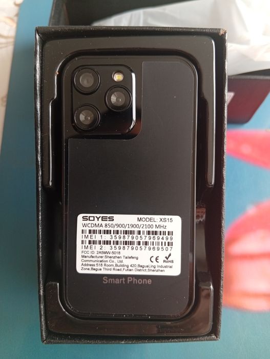 Mini Telefoane mobile.