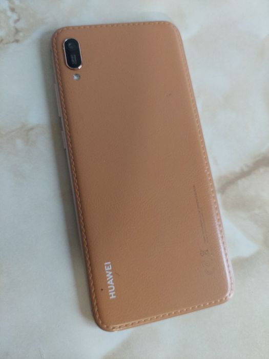 Vând Huawei Y6 2019 [fără probleme de funcționare] //poze reale