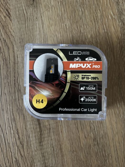 LED лампы Н4, теплого цвета