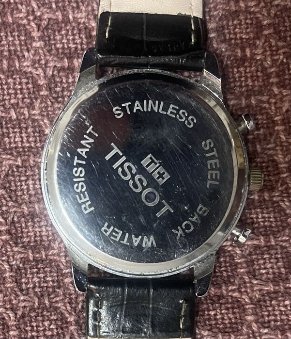 Часы кварцевые Tisson