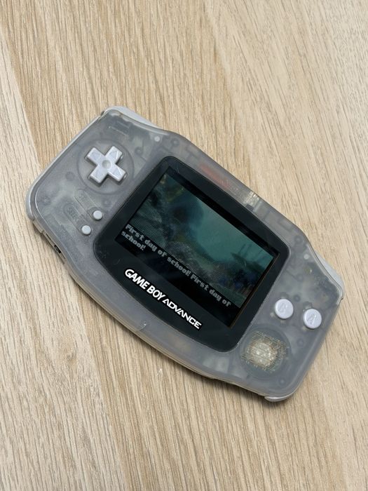 Nintendo Game Boy Advance (Glacier Clear) + игра