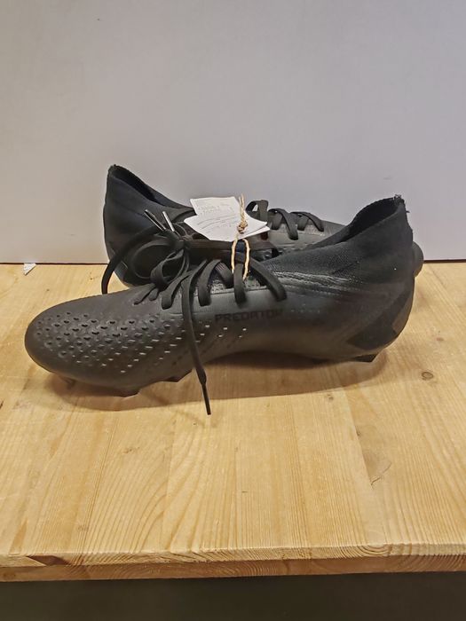 Ghete fotbal Adidas Predator Accuracy