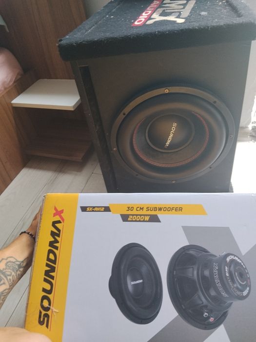 Vând Subwoofer Soundmax