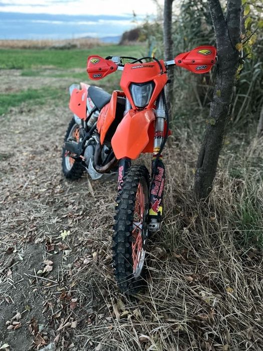 Vând KTM EXC 525 Racing