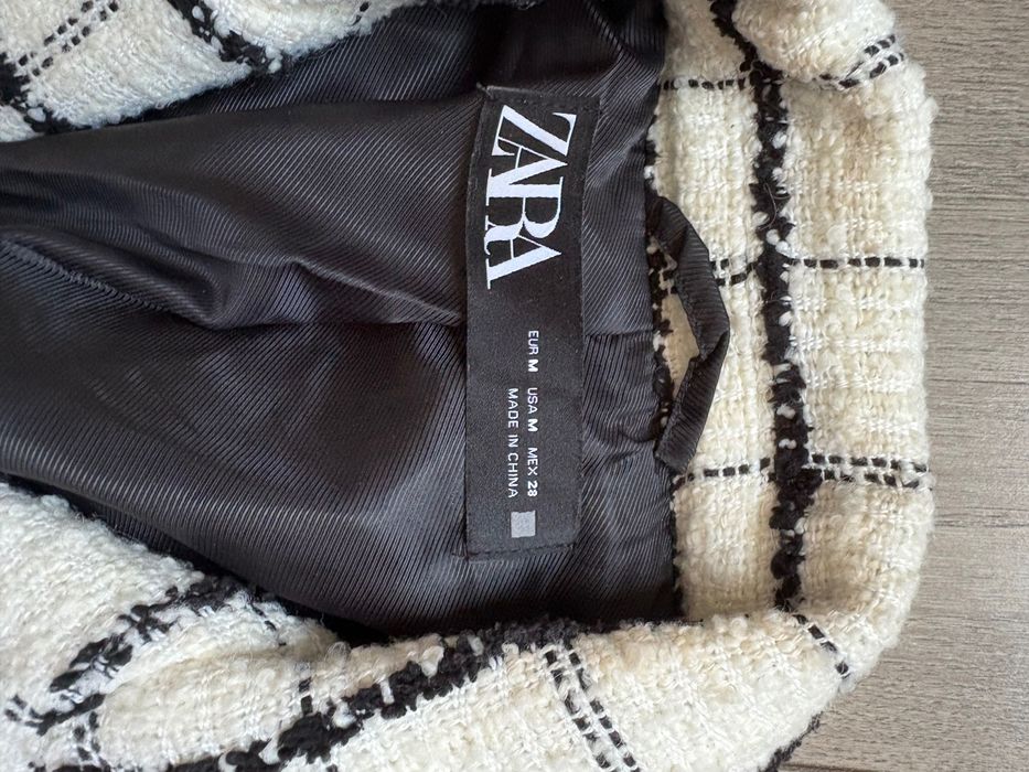 ZARA комплект сако и панталонки от букле, размер M, като нов