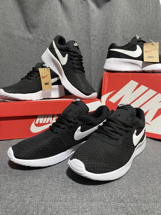 кроссовки Nike Tanjun