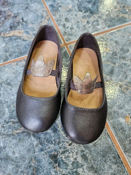 Pantofi fetite    .
