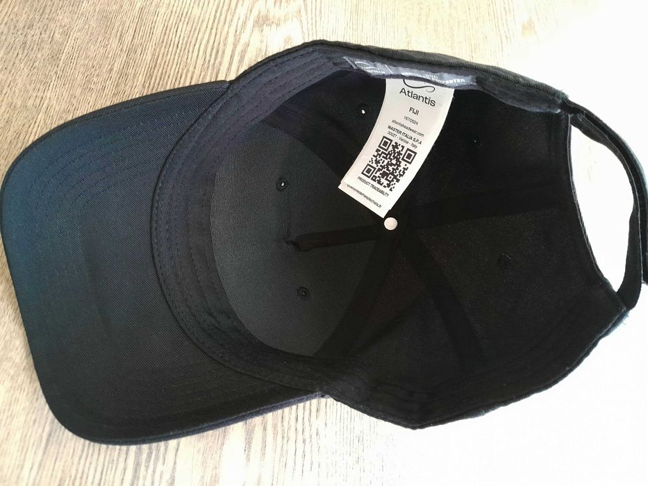 Шапки Scuderia Ferrari, Cadillac