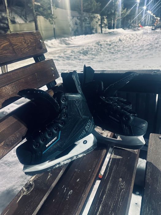 коньки хорошее состояние 38-39 размер нордвей оригинал