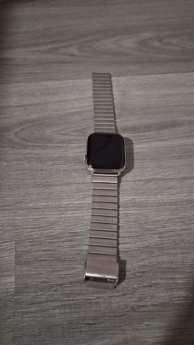 Apple watch 5. 44 mm