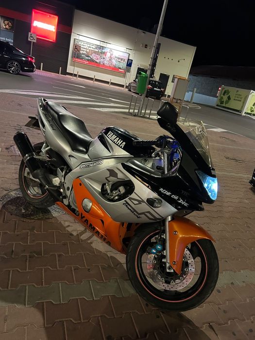 Vând Yamaha thundercat 600