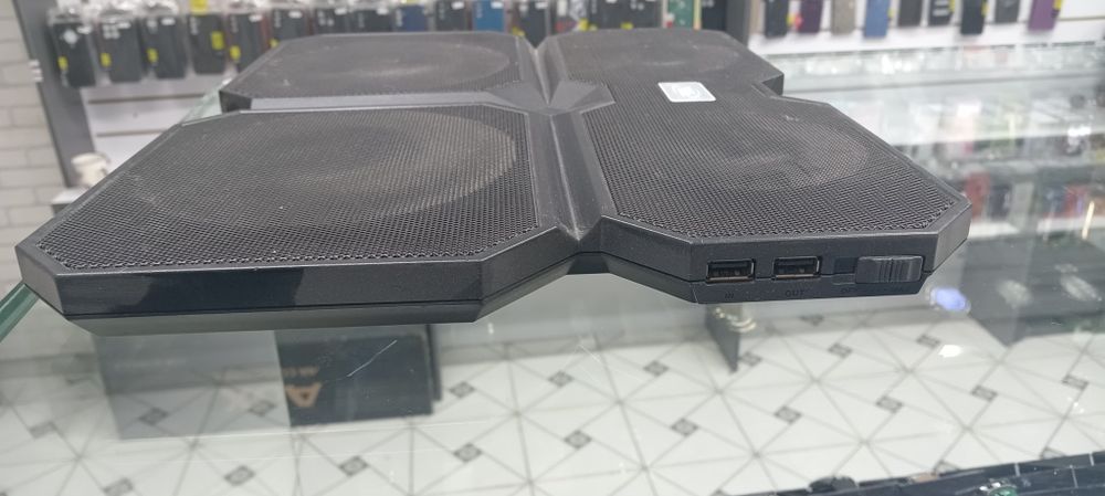 Noutbooklar uchun qo'shimcha kuler,