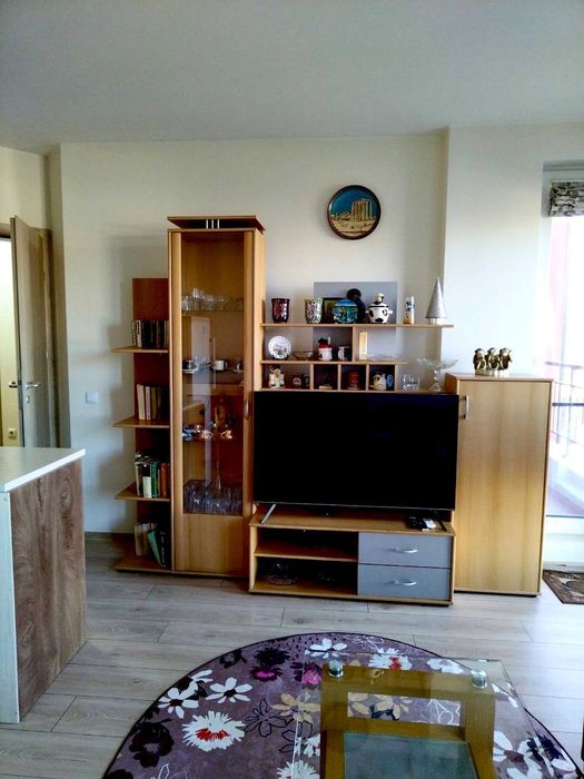 Дава се под наем Двустаен апартамент в София, Кръстова вада - 60 кв.м за 657.9 € - Снимка #2