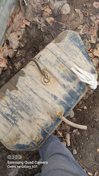 Бензиновый бак от 2109.