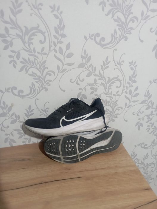 Продам кроссовки nike pegasus 40 ,41 размер