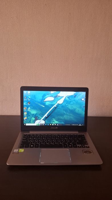 Ноутбук Asus в отличном состоянии
