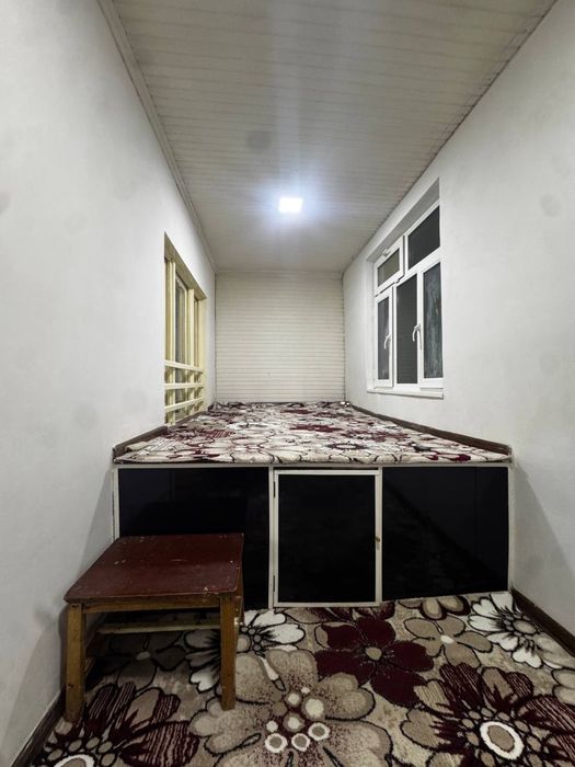 Чирчик шахар 8 м/р 3х Нархи 43.000$ Бош толов ва паспорт бн Ипотека