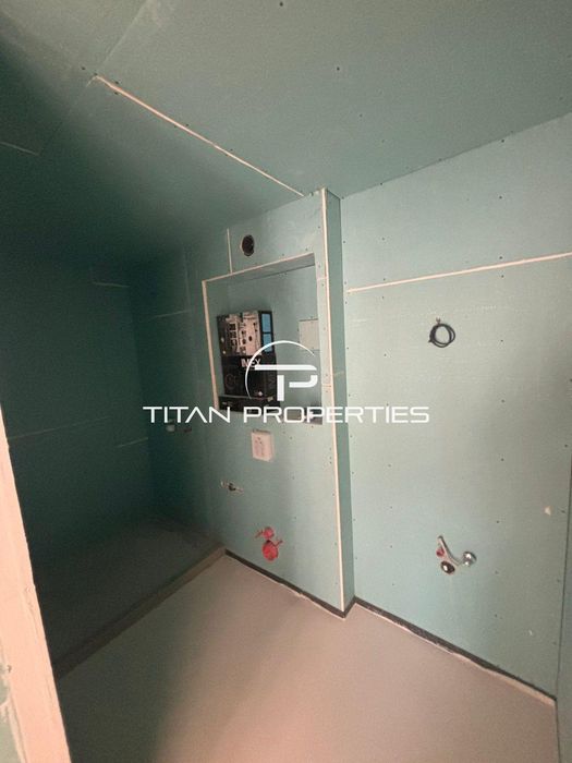 Лична Оферта! Двустаен апартамент с акт 16 в Центъра