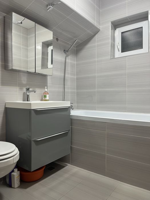 Inchiriez apartament 3cam.  Botosani   zona  Hotel Rapsodia