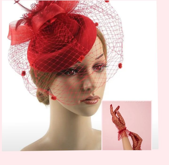 Роскошная шляпка с вуалью в красном цвете с перчатками