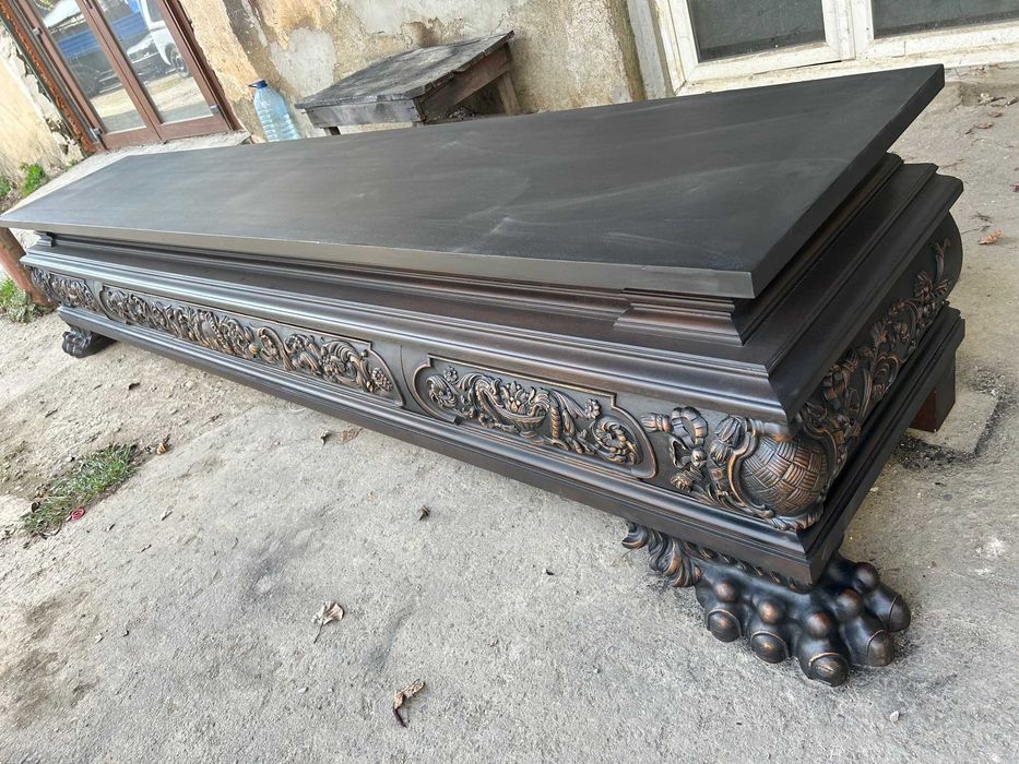 Comoda Baroc,antica de dimensiuni foarte mari!