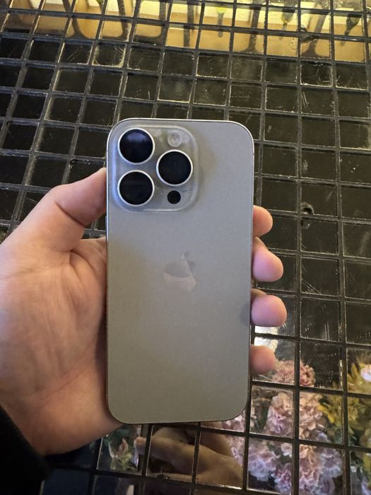 IPhone 16 pro.