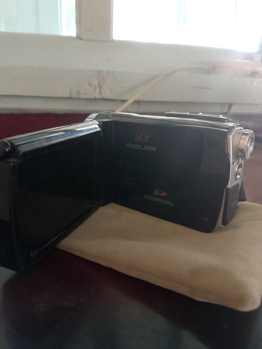 Fotoapparat.vedio ham olsa boʻladi