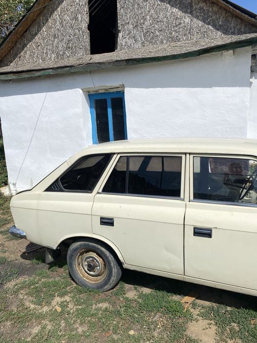 Продается Машина ИЖ КОМБИ