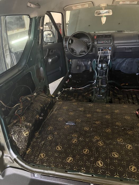 Suzuki Jimny 1.3  4x4