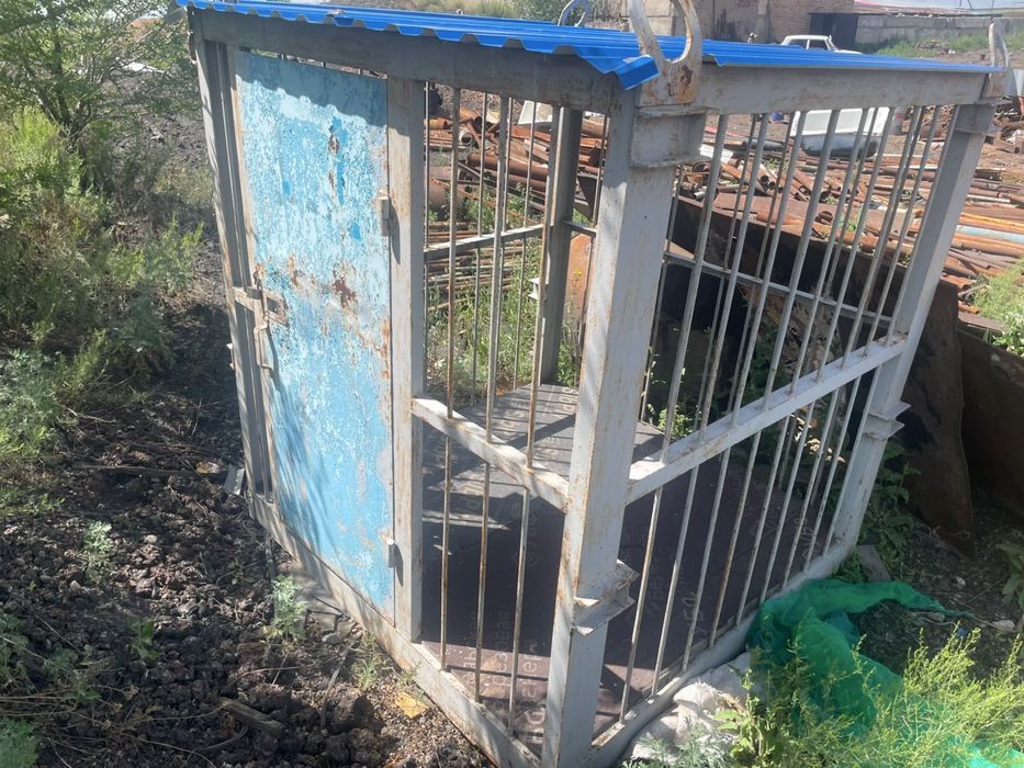 Металлический вольер для собак