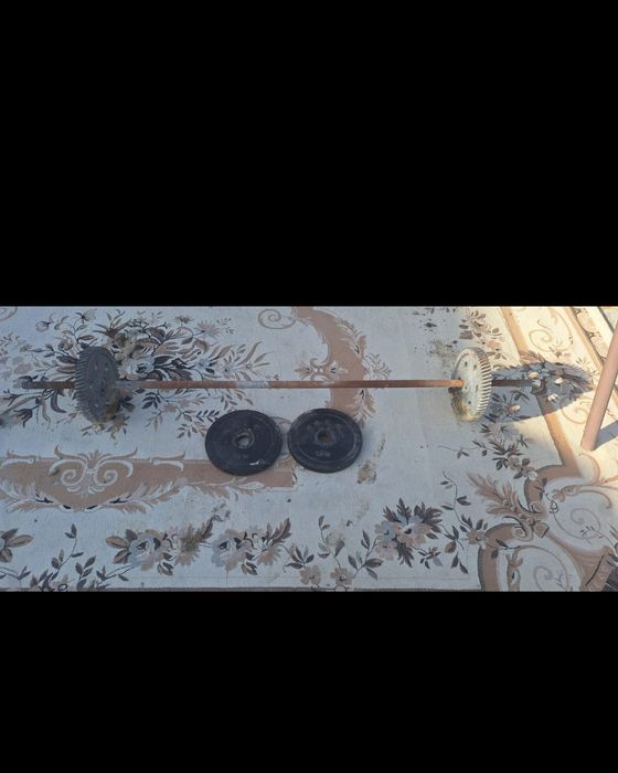 Гантели и турник