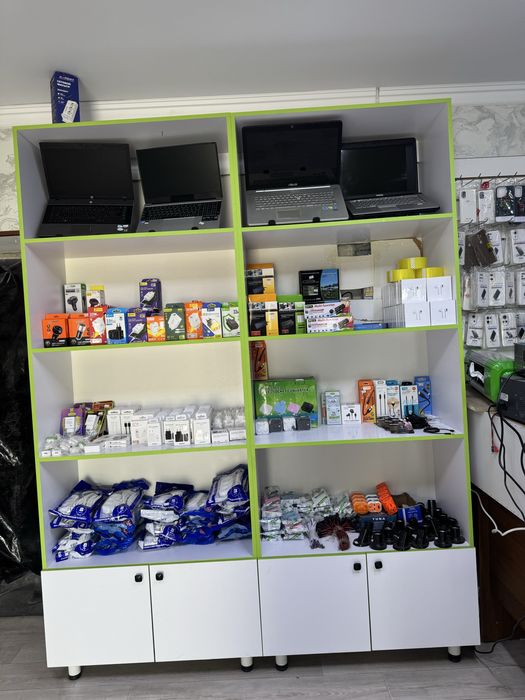 Продается витрина 4шт