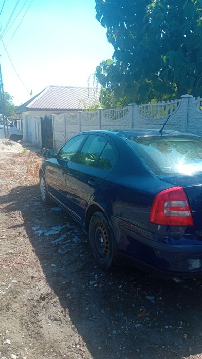 SKODA Octavia 2012 — imagine 2