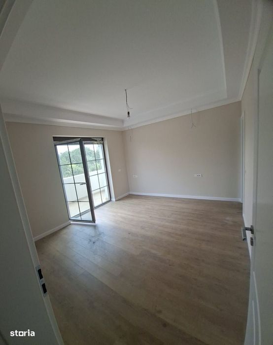 Duplex premium 5 camere, 3 bai, panouri fotovoltaice,Torontalului/ Meh