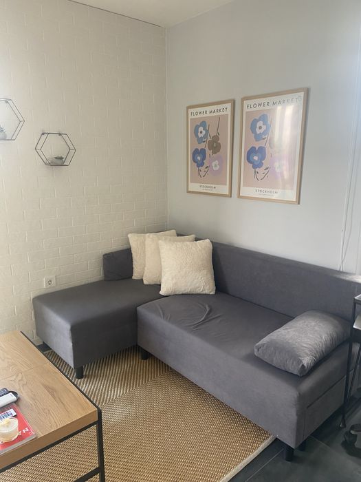 Разтегателен ъглов диван с функция сън – 200 × 135 см