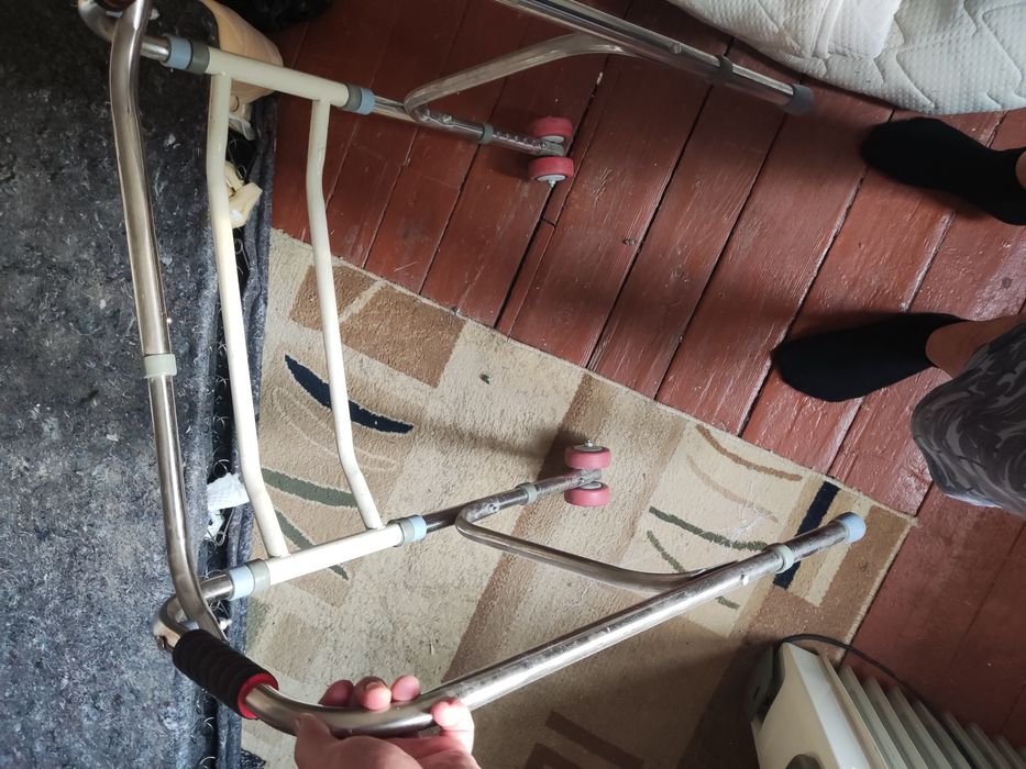 Ходунок для взрослых, kattalar xodunoki