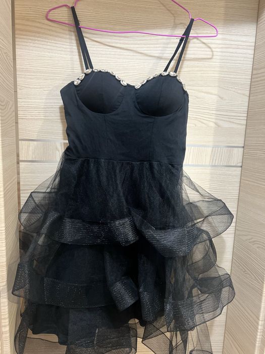 Черна рокля – Little Black Dress