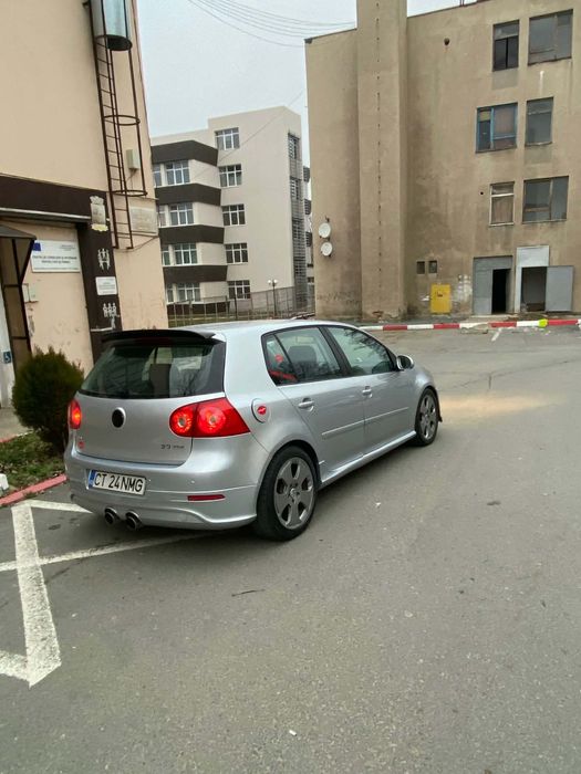 Vw golf 5 an 2006 motor 2.0Tdi acte valabile Fiscal pe loc