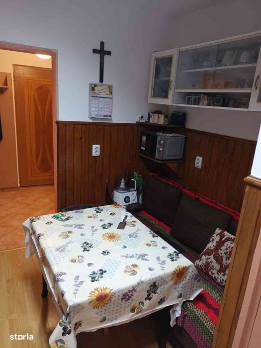 Apartament 2 camere semidecomandate Miorița (Curtea de Apel)