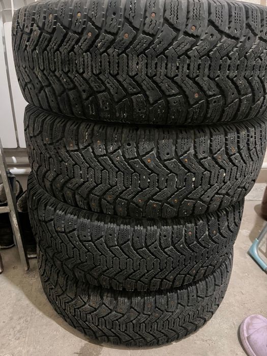 продам зимние шины на 15