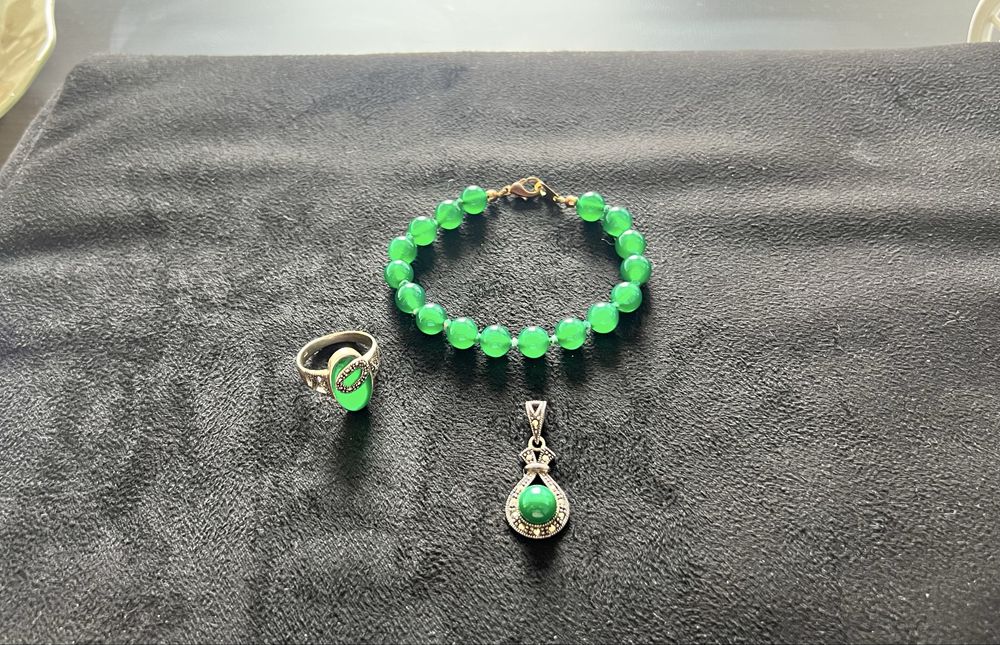 Set de argint cu marcasite verzi