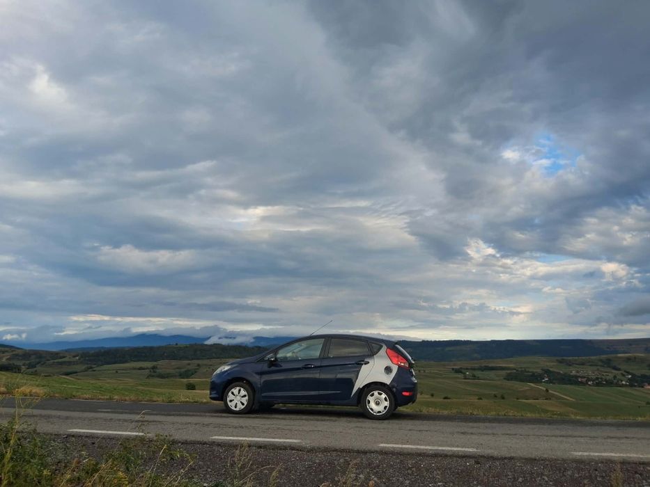 FORD Fiesta 2010 — imagine 2