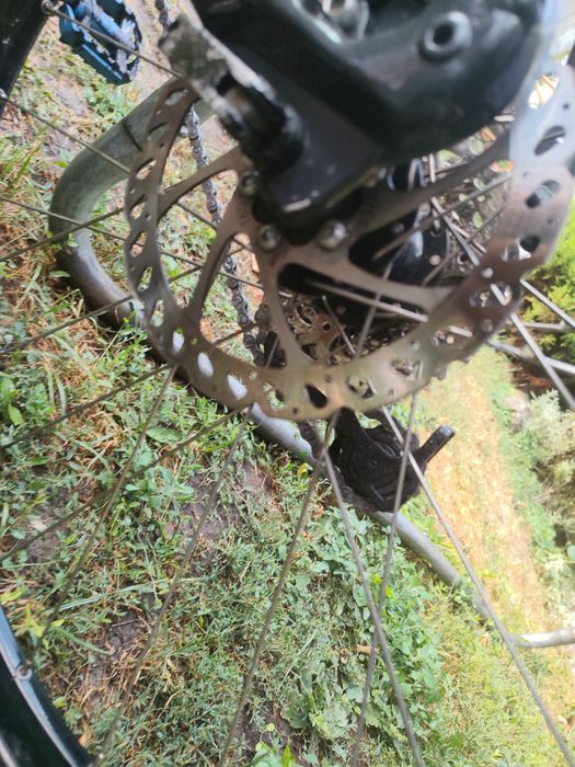 Vând bicicleta foarte buna