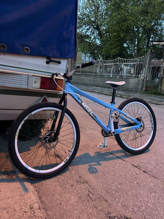 Колело dirt jump scott