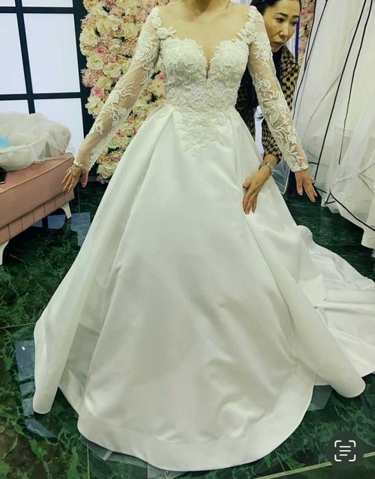 Свадебное платье